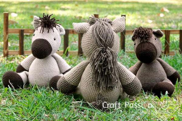 horse amigurumi stuffed animal