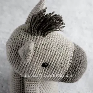 mane horse amigurumi