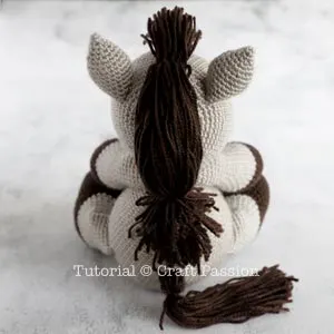 horse amigurumi