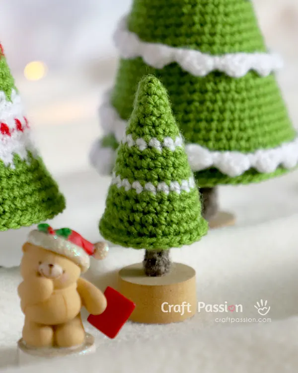 crochet mini pine tree