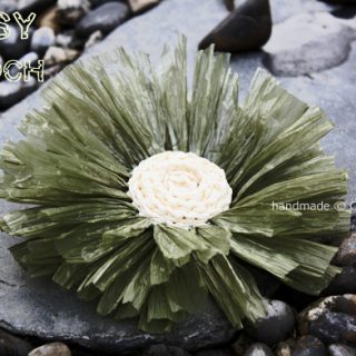 Daisy Brooch Crochet Pattern