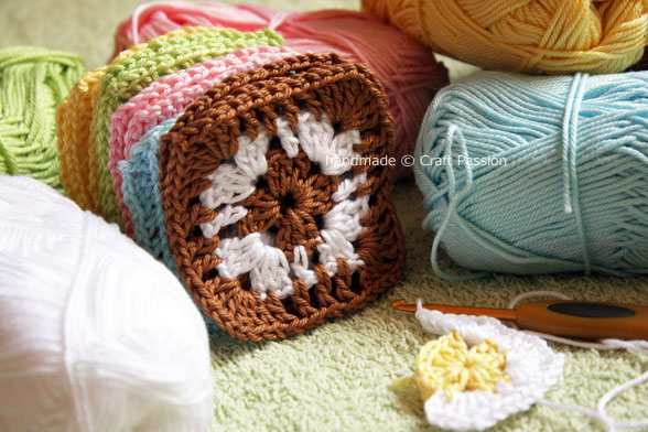 crochet granny square