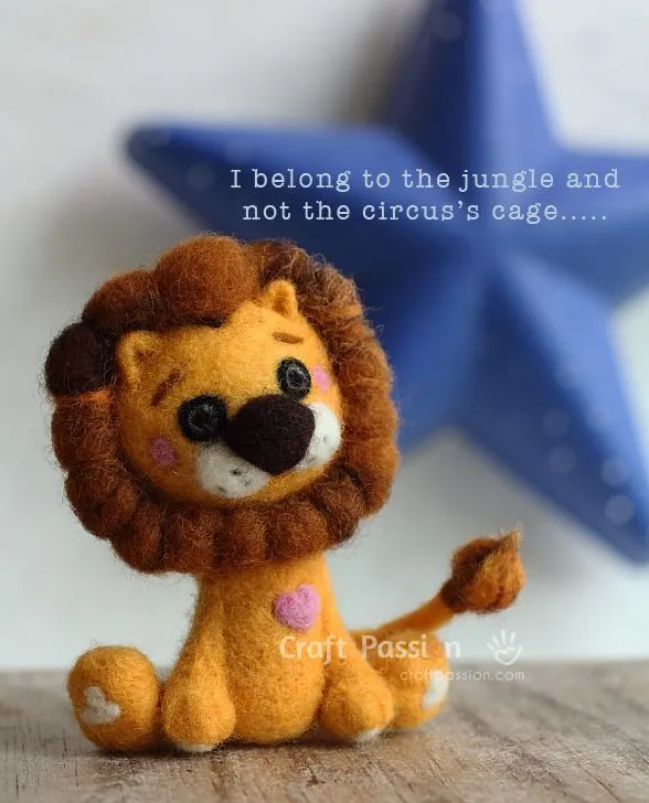 Detailed tutorial to make needle felted lion, a beautiful needle felted animal. Easy to follow how-to instructions with step-by-step photos.