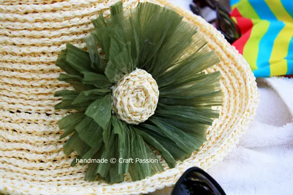 crochet raffia flower