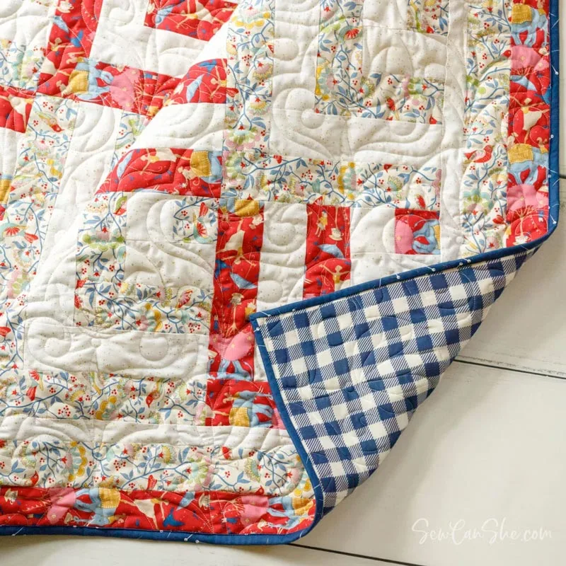 Quilt your way into a cozy haven with this ridiculously stunning yet simple log cabin quilt. It&rsquo;s a fast project and great for beginners. Can you believe that it only uses three yards of fabric? The finished size is a throw quilt, 50&rdquo; x 60&rdquo;.&nbsp;