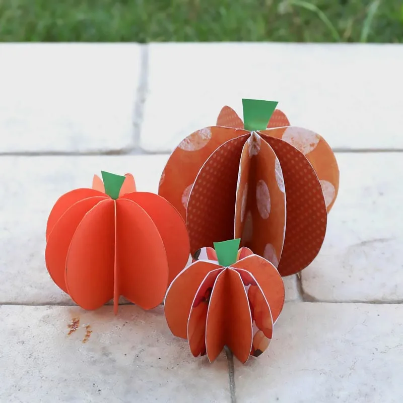 Sarah from Frugal Fun teaches us how to make paper pumpkins that are easy and simple. Using only paper, you can transform it from 2D to 3D by following the simple steps provided.