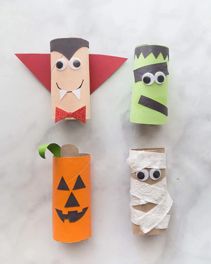 Looking for a fun Halloween craft? Take a look at this spooky collection of spooky toilet paper roll crafts! Craft a jack o&rsquo; lantern, Dracula, Frankenstein, and a dusty old mummy and you have perfect additions to your Halloween decor collection.