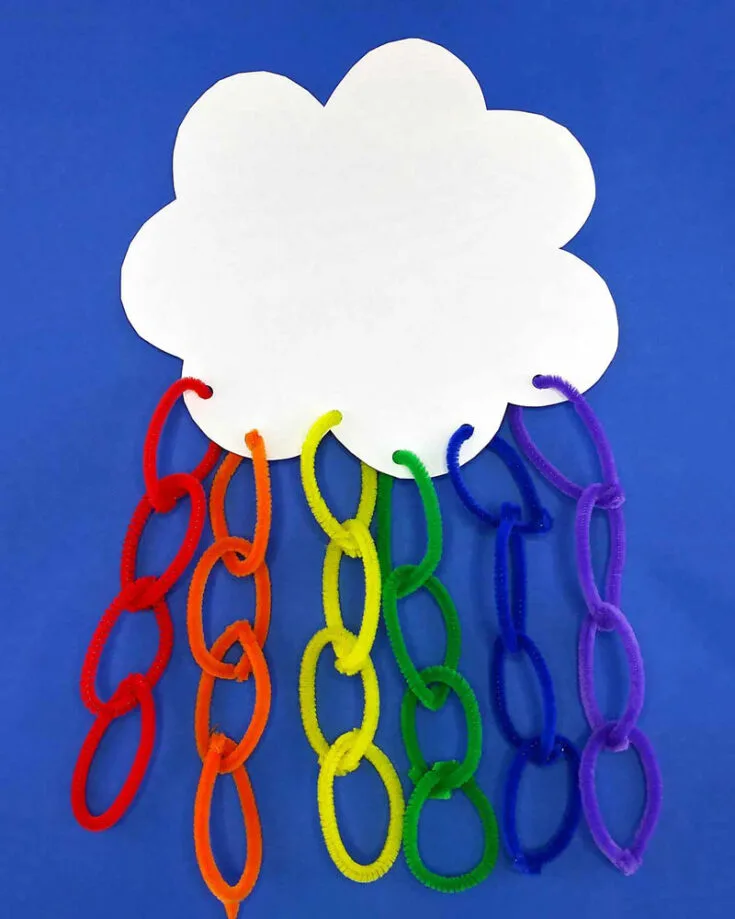 Are you looking to decorate a room or classroom? Try this rainbow kid&rsquo;s craft out of multicolored pipe cleaners to hang on your wall, creating a perfect opportunity to teach kids about colors.