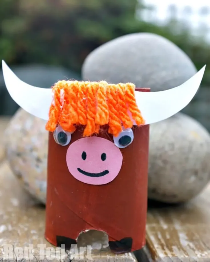 Do you know any animals that start with the letter &lsquo;Y&rsquo;? Now you do! Craft your own yak with this fun toilet paper roll craft! Paint the roll brown, then add white paper in the shape of horns at the top of its head covered with some yarn. Finish off with googly eyes and a snout.&nbsp;
