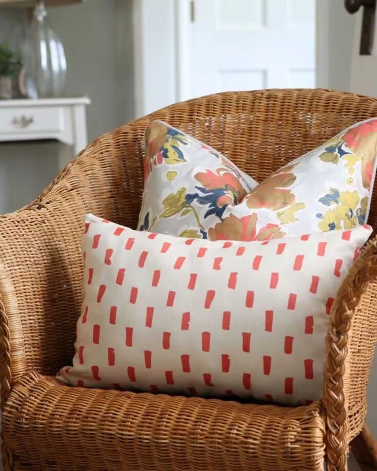 Grab a couple of tea towels with your favorite patterns from the dollar store to start crafting your own throw pillows. Gift your family and friends these custom pillows of their favorite patterns and colors. Fold up the towel in half, sew up the three sides and add stuffing before sewing up the last side. If you don&rsquo;t have stuffing on hand, you can always use scraps of yarn and cloth from previous sewing projects.