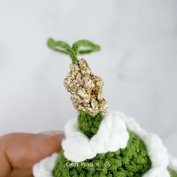crochet star as tree topper