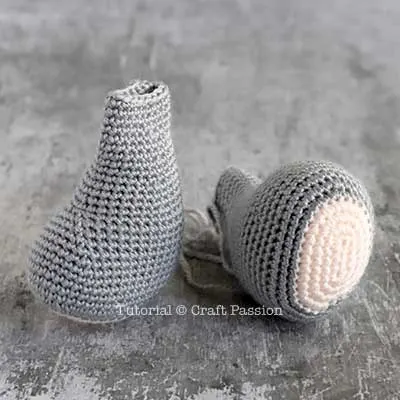 crochet mouse legs