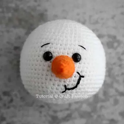 crochet snowman head