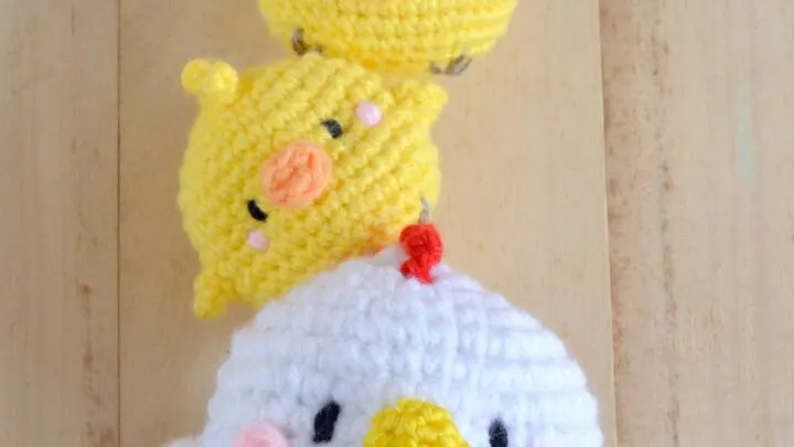 crochet hen & chicks amigurumi
