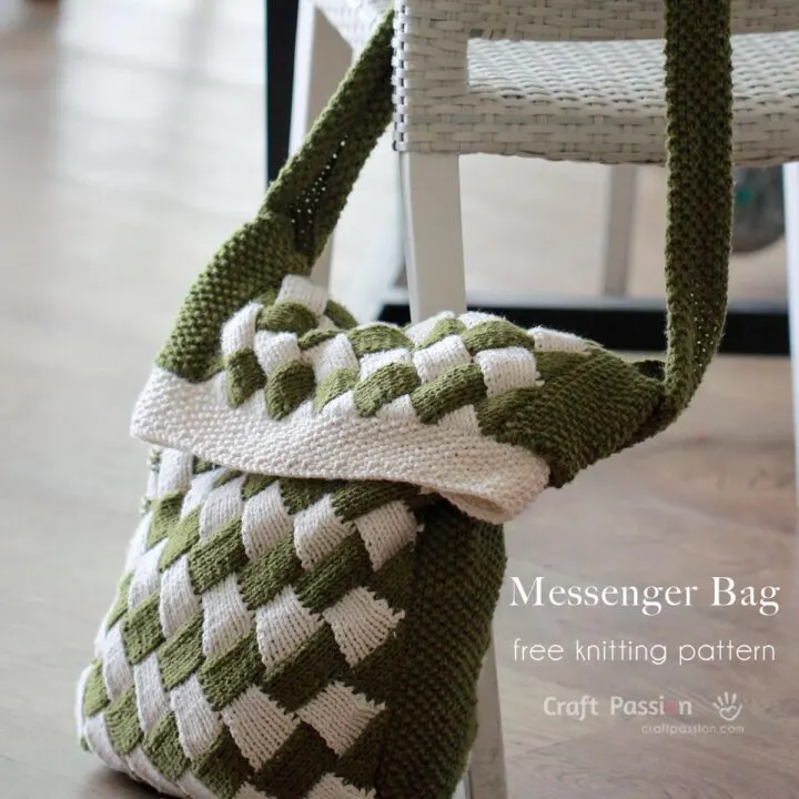 Free knitting bag pattern to knit a college look Messenger Bag, with a cross-body strap & side pocket. The pattern comes with a lining tutorial.&nbsp;