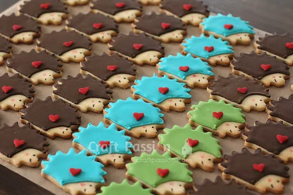 Bake adorable hedgehog, squirrel, & snail-shaped animal cookies and bring them to life with royal icing designs using the piping & flooding method.