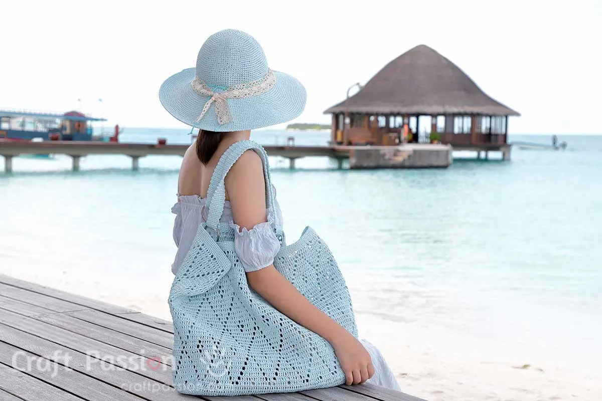 crochet straw oversized tote