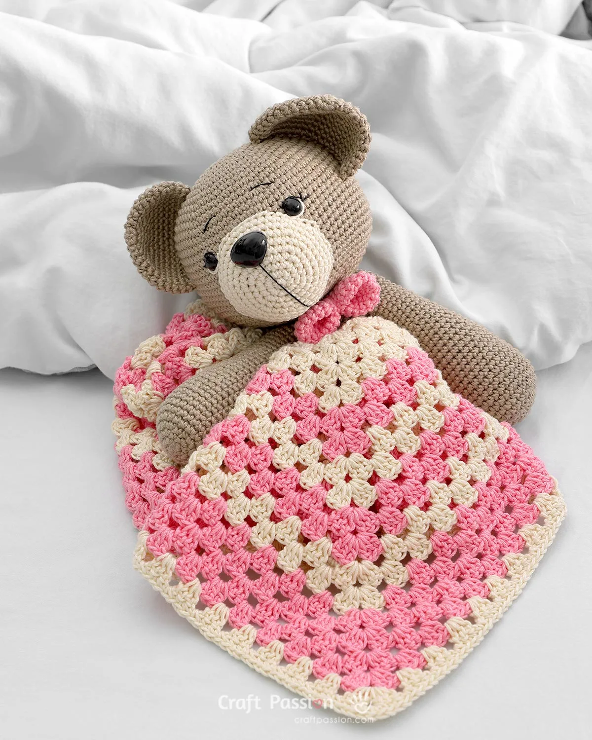 A crochet lovey is meant to be cherished forever, especially if received from birth. Today, I'm sharing the free crochet pattern for this baby lovey, Snug-Nap-Dream, so you can make this meaningful first gift for someone special. Grab your supplies and make one for your friends and family who are expecting a new addition to the family. It's a perfect baby shower gift that will undoubtedly excite the expecting mom.