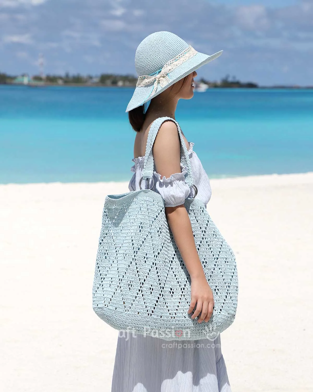 crochet oversized tote