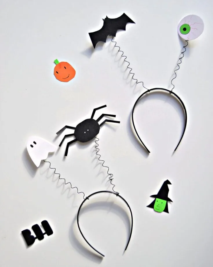 Learn to make these Bouncy DIY Halloween Headbands for Halloween! These crafts are so versatile, and that is why we love it. Use it for Halloween and bounce around the neighborhood with your friends.