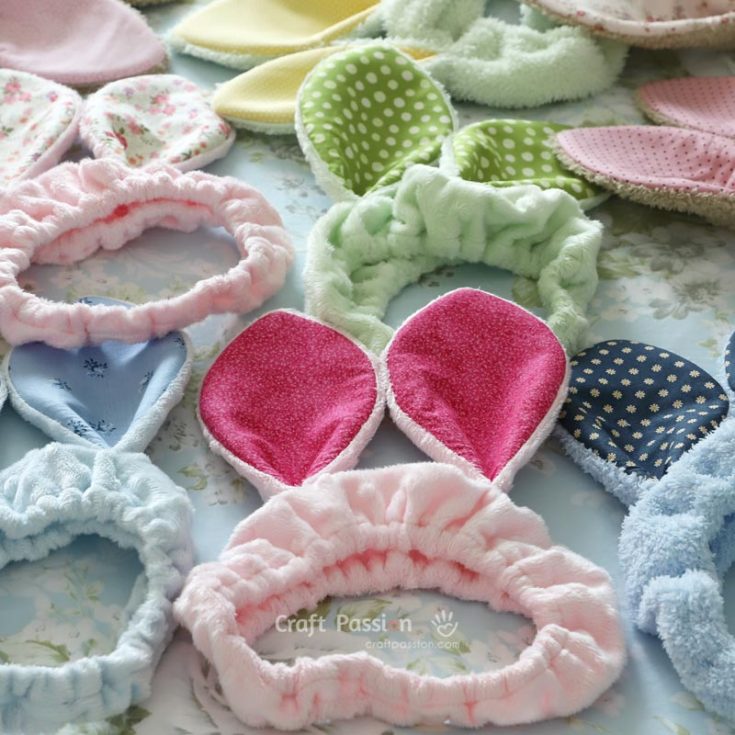 Make this bunny ears headband for yourself or your bunny loving child with just a few scraps. Just print out the free sewing pattern either in an adult or child size and sew everything together, you'll have a fun accessory in no time.