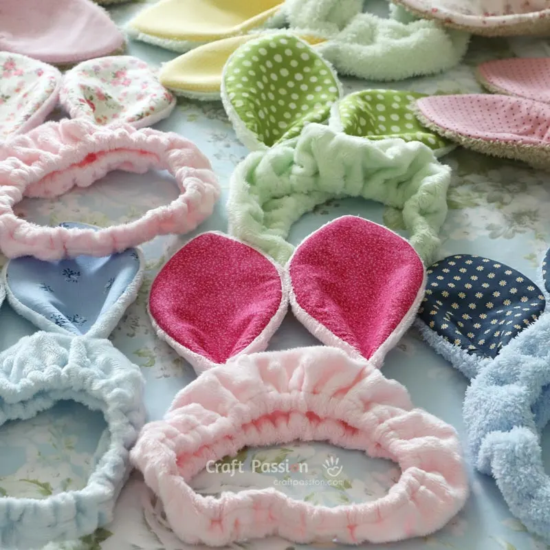 Make this bunny ears headband for yourself or your bunny loving child with just a few scraps. Just print out the free sewing pattern either in an adult or child size and sew everything together, you'll have a fun accessory in no time.
