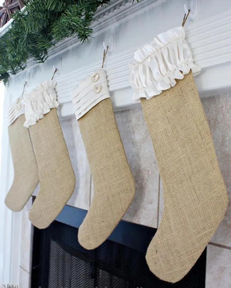 Here is another Burlap Christmas Stocking pattern that is also perfect for beginners! If you&rsquo;re looking for a craft that is easy to make this Christmas, you have to try this out. It has the right blend of coziness and festivity.