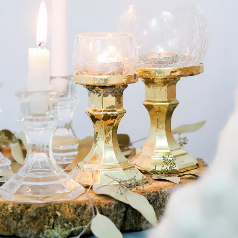 These candle holders with a golden metallic finish are sure to be admired by your guests during dinner. They won&rsquo;t even be able to tell you crafted them with items from the dollar store. Check out the other dollar store diy crafts by Lily Ardor on her website!