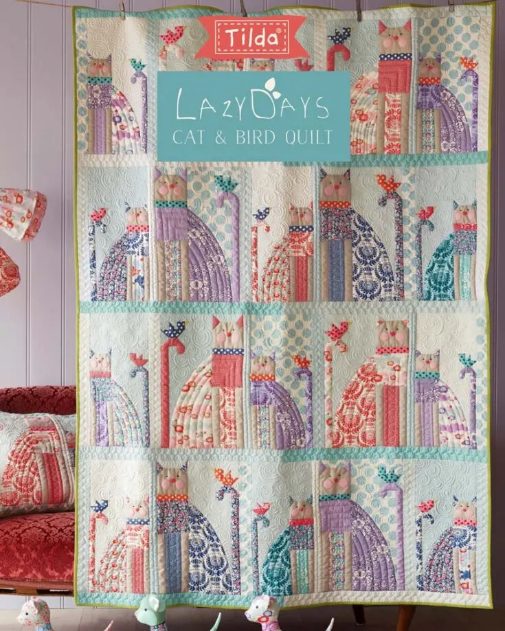 Starting off in the list is this gorgeous Cat And Bird Quilt! Don&rsquo;t the kitty cats look so majestic? This free pattern is fat eights and fat quarter friendly and it uses an easy applique technique for the cat&rsquo;s cheeks and noses. The finished size of this quilt is 52 &frac12;&rdquo; x 73 &frac12;&rdquo;.