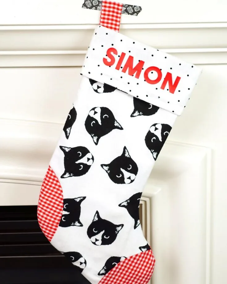 You&rsquo;re not ready for this. Deck the paws this holiday season with out purr-fectly adorable Cat Christmas Stocking Pattern! If you have pets at home and want to include them in the festive cheer, create this adorable stocking design that even Santa Claws can&rsquo;t resist.