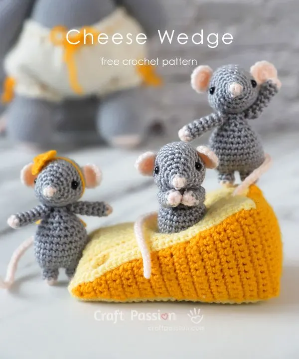 crochet cheese wedge amigurumi pattern