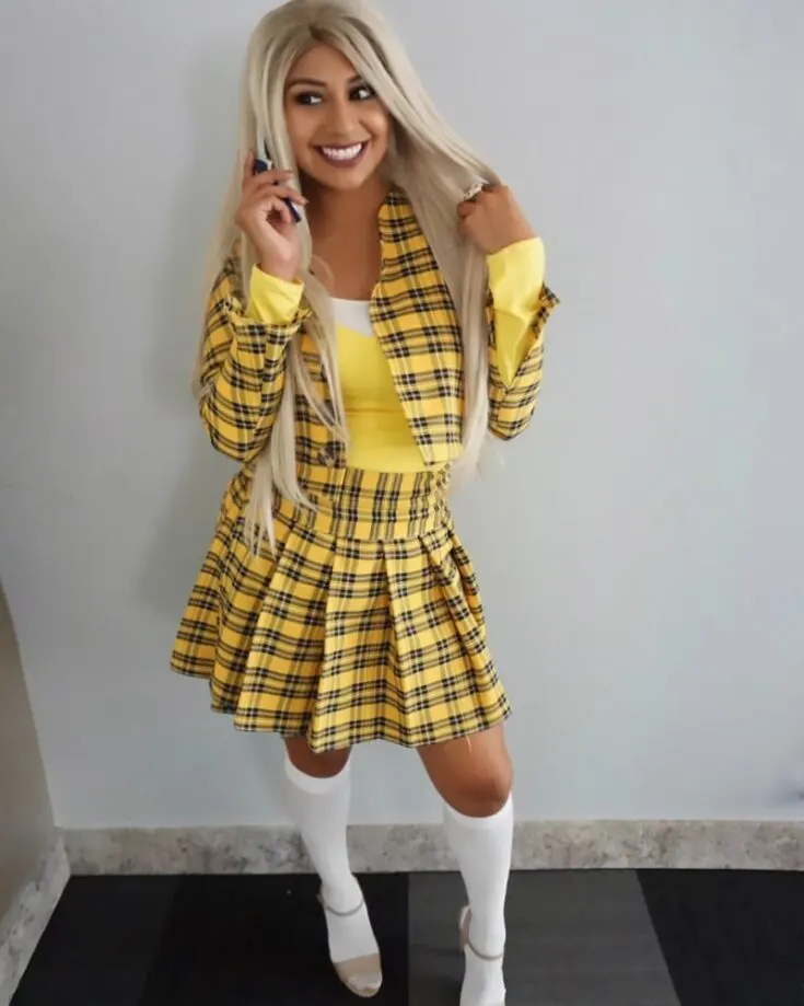 Dressing up as Cher for Halloween has got to be the icing on the cake! Be a fashionista for this upcoming holiday season by following this simple tutorial to stand out. Ugh, as if!