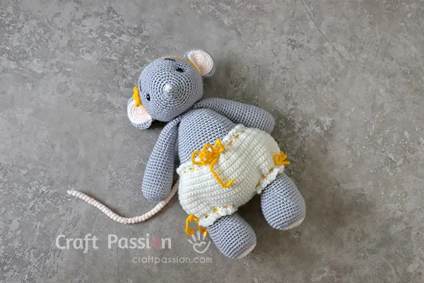 crochet baby bloomers pattern