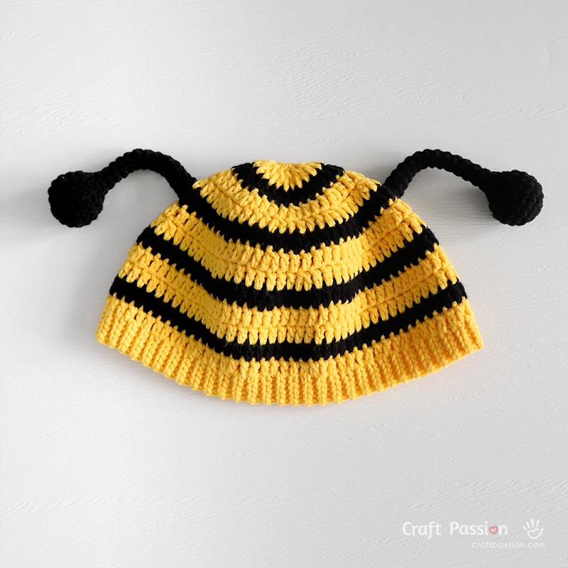 crochet bee hat Adorable crochet bee hat for babies! Free pattern with photo tutorial, available in 4 sizes (3–24 months). Beginner-friendly and part of the Bee Costume Set with matching romper and wings.