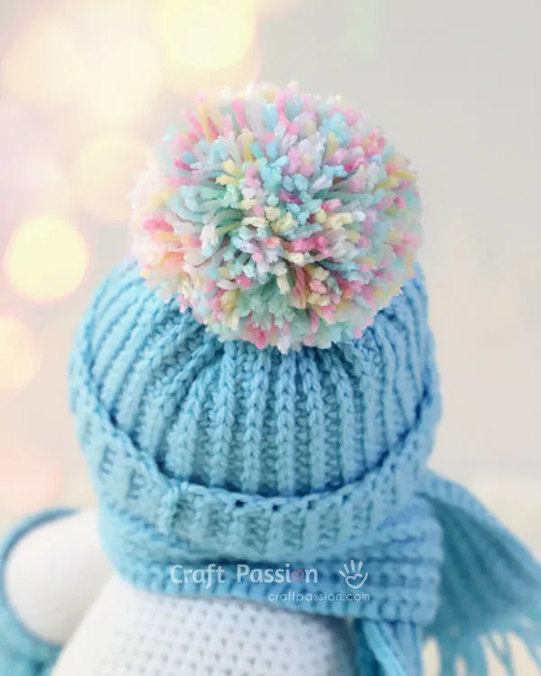 Pom pom Beanie hat crochet pattern