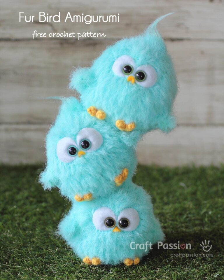 Have you ever wanted the little offspring of Angry Bird? Here is the free crochet bird pattern to make the adorable fur bird amigurumi, by using eyelash fur yarn