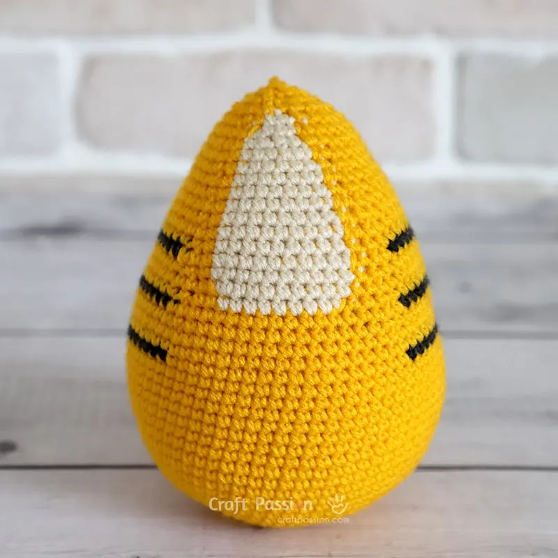 crochet tiger's body