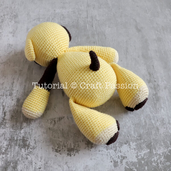 crochet dog back assemble amigurumi dog