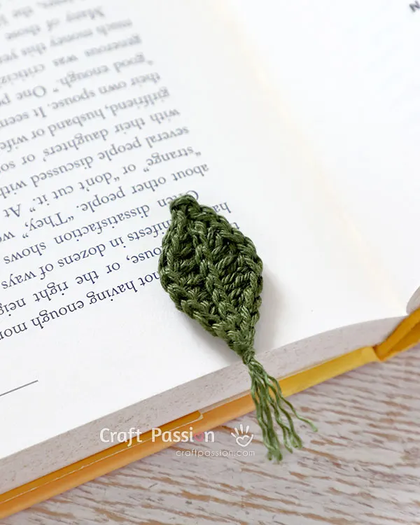 crochet leaf bookmark