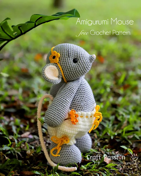 crochet mouse amigurumi pattern