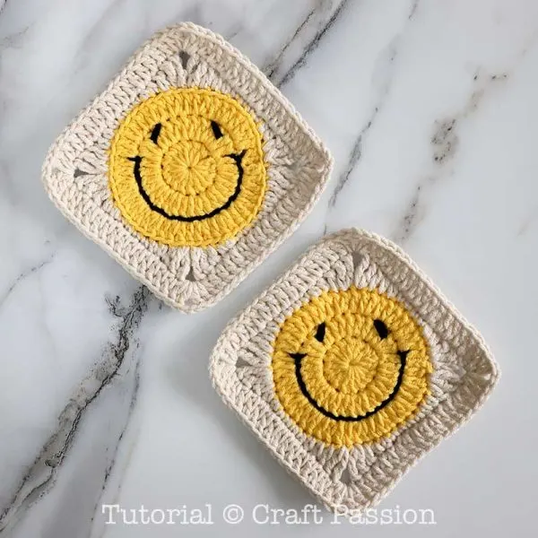 crochet smiley face square