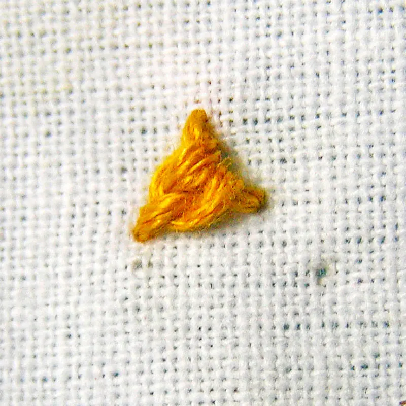 Danish knots are great ways to add a little flair and texture to your embroidery. They are tiny triangular knots that can be used to make eyes, fill up spaces, basically anything that you may need a triangle for.