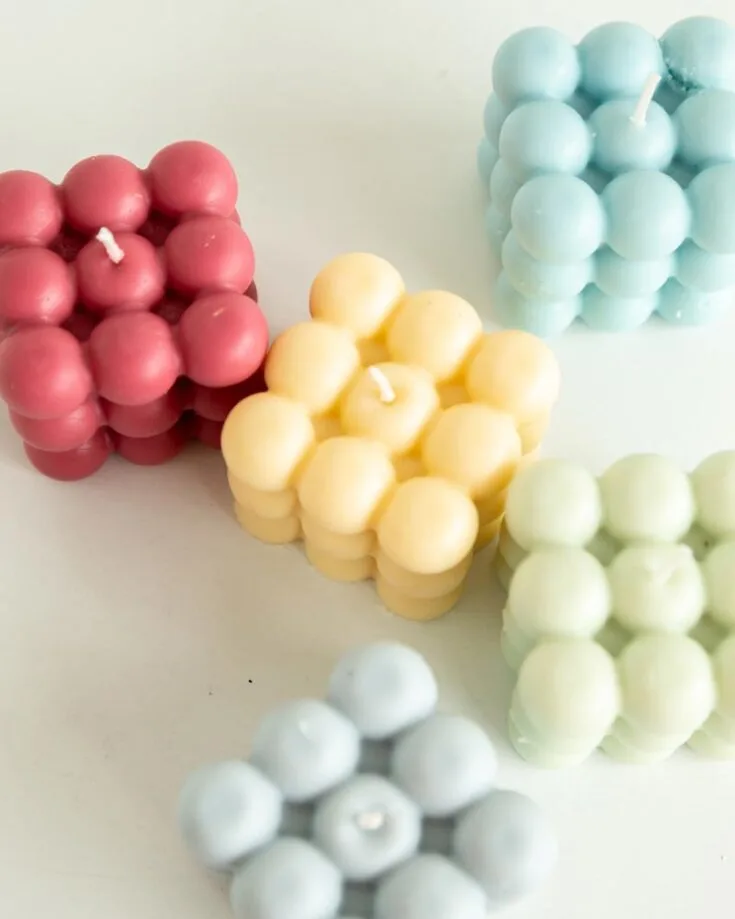 Here&rsquo;s another DIY candle design that is a must-try for Mother&rsquo;s Day. These stunning bubble candles add such a quirky touch to your living space, and to make it smell pleasant, just add a couple of drops of your Mom&rsquo;s favorite essential oils to it, and voila! The best gift for your momma bear.