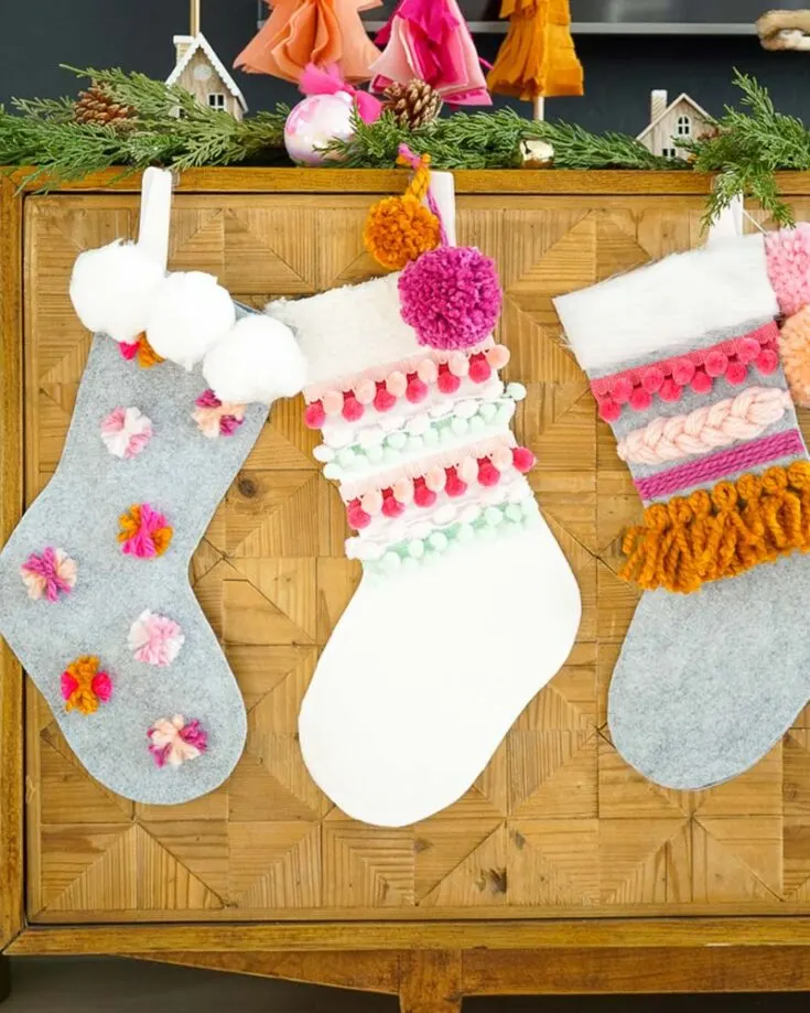 If you love both sewing and crocheting, this design is calling your name! Sprinkle some yarny joy into your holidays with this easy DIY project that is beginner-friendly! Add a pop of color with the yarn tassels and the pom poms to turn regular decor into a whimsical one.