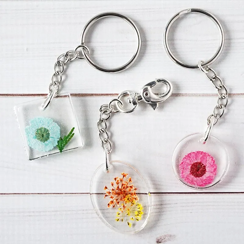You can carry a bit of springtime wherever you go or gift these resin flower keychains to a friend. They are cute keychain charms that go well on your purse, backpack, or wallet!