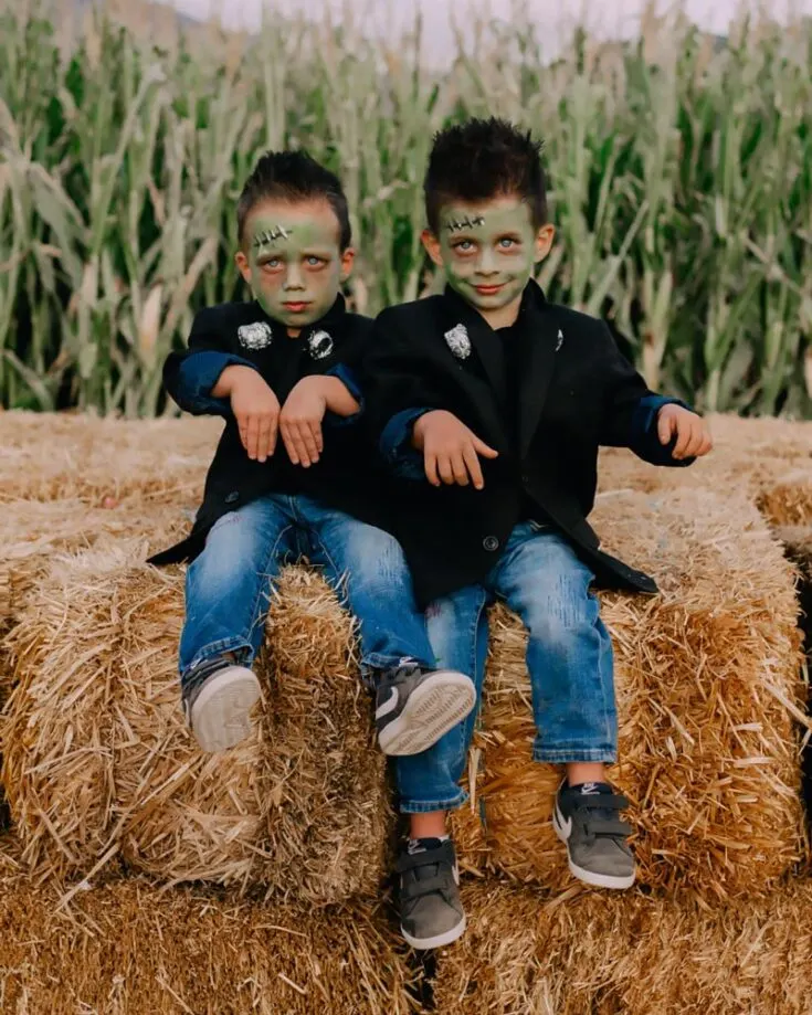 Time to monster mash with other trick-o-treaters! Step into the shoes (and bolts) of this classic creature essential in any Halloween celebration. Stomp your way through the neighborhood!
