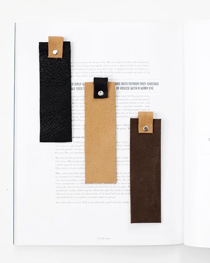 Transform leather scraps into stylish bookmarks in no time! It's easy and fun to make, adding a timeless look to your reading collection. Cut, punch, and craft your way to an elegant-looking bookmark in minutes.