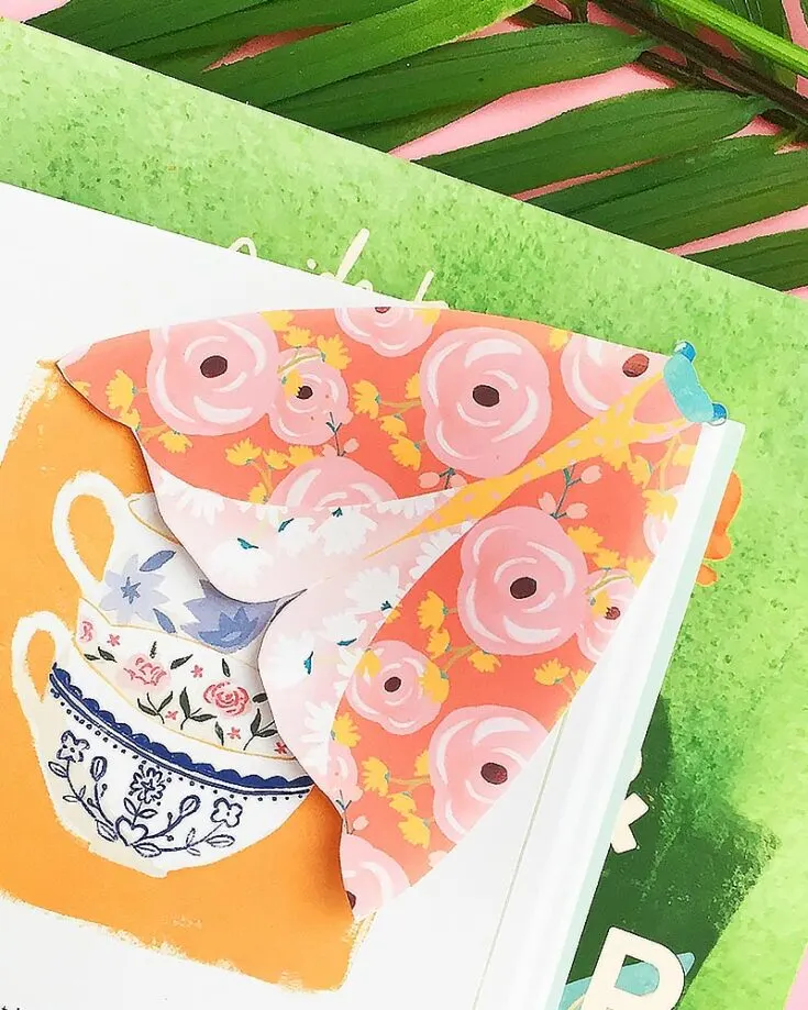 Make this beautiful paper moth for a loved one to make their hearts flutter! With a free printable template, it is a quick project that allows you to have a blast while crafting.