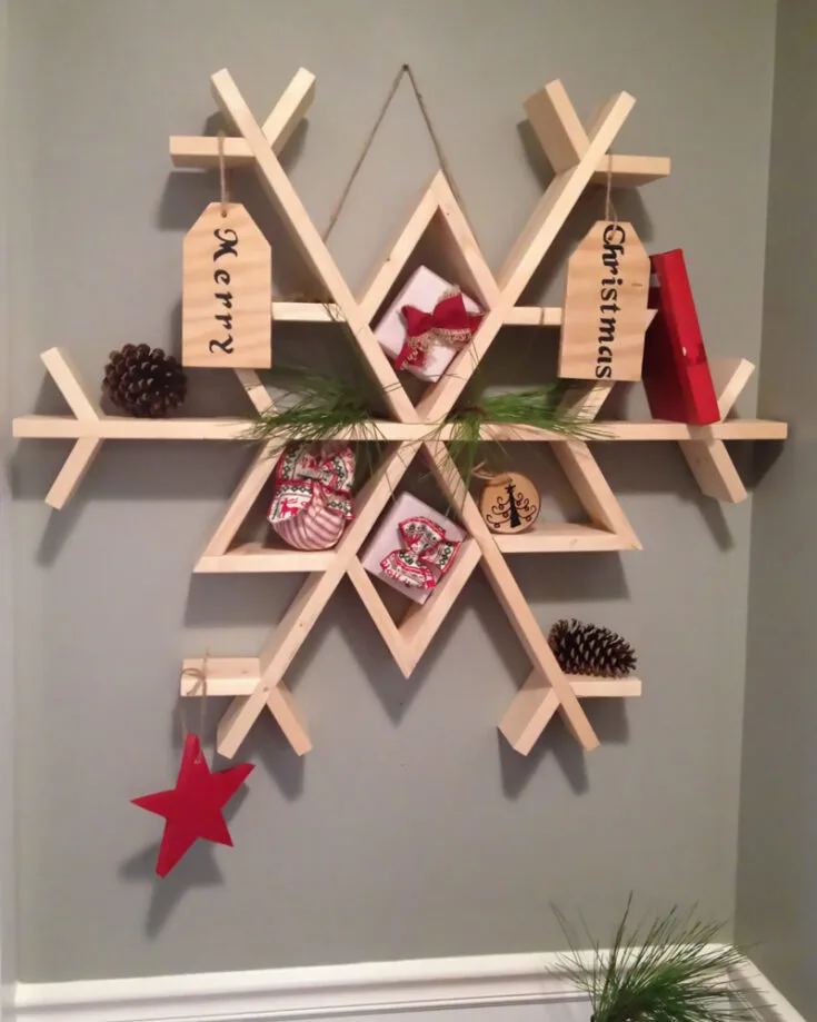 We aren't sure about you, but one thing we love about Christmas is snow! Introducing this Snowflake Shelf that uses wood to make. It is sturdy and fashionable, displaying all things Christmas in those small little pockets.