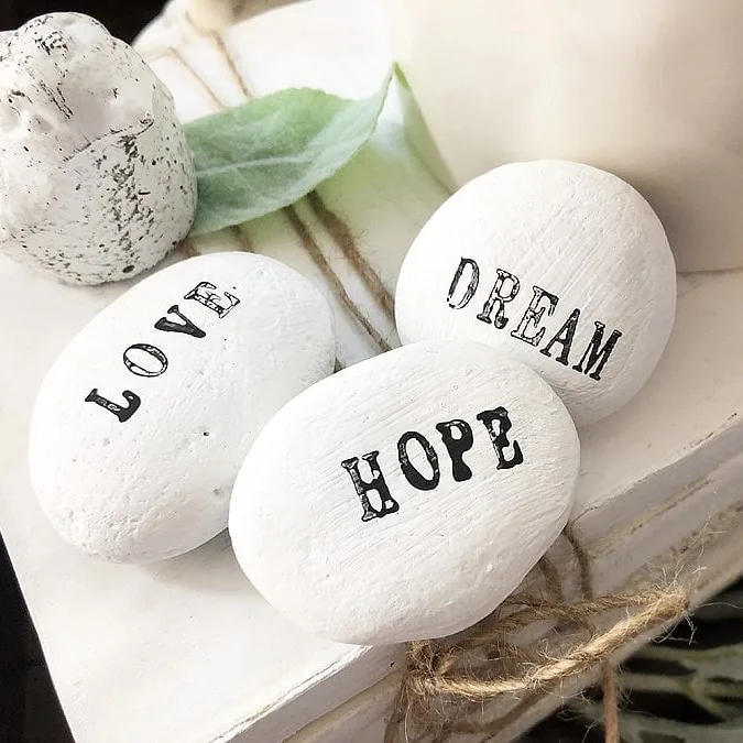 how to make easy word stones